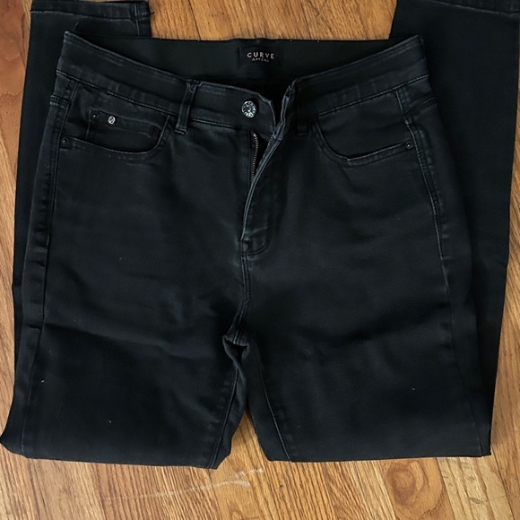 Curve Appeal. Black jeans. Size 10 - Picture 6 of 9